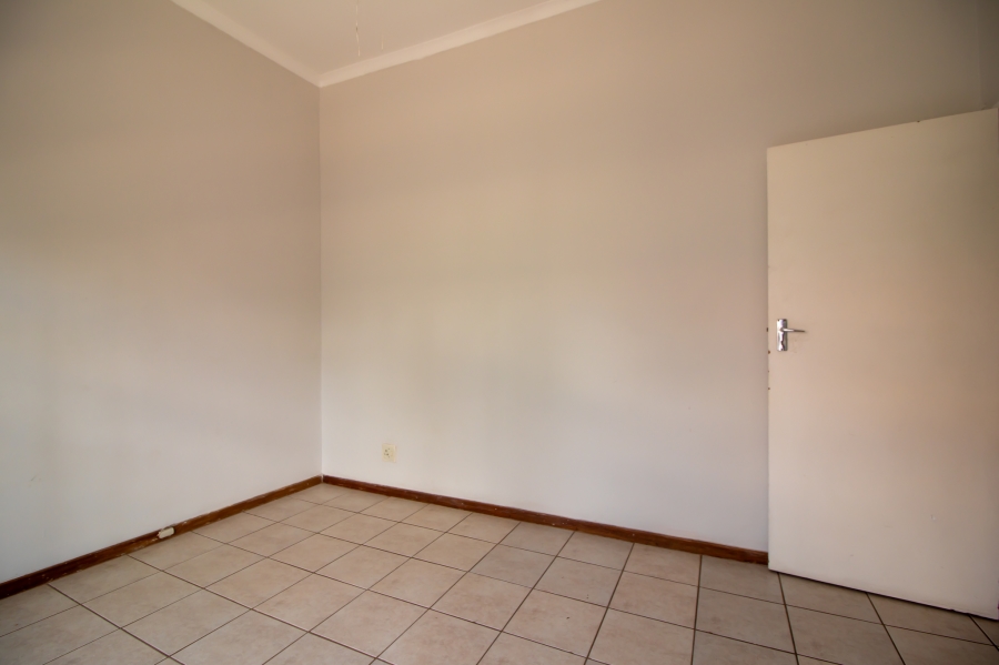 3 Bedroom Property for Sale in Geelhoutpark North West